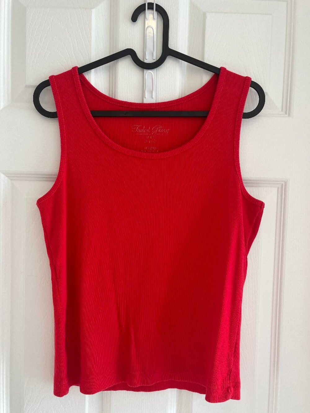 Classic Red Faded Glory Tank Top (Sz L)